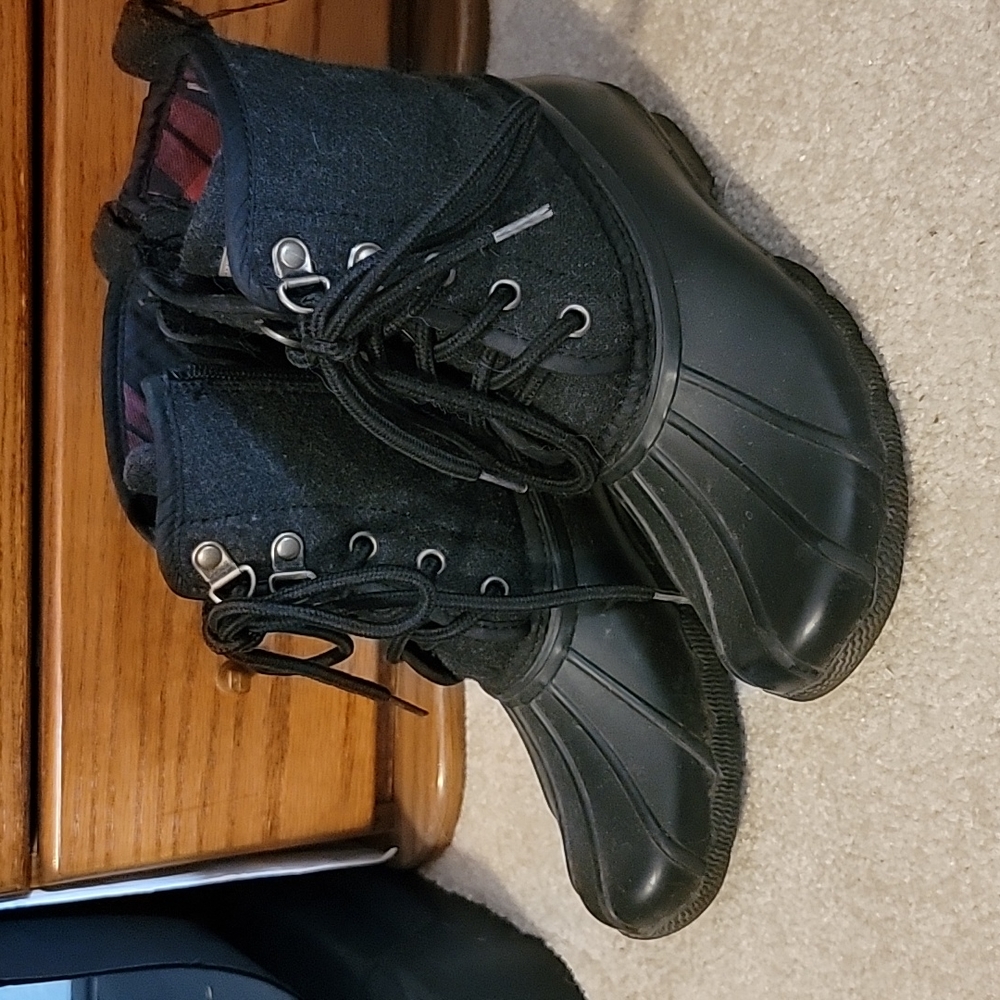Tommy Hilfiger Black Duck Boots Size 2